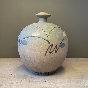 🏺Good Earth Pottery Decorative Jar - signed Lemonier